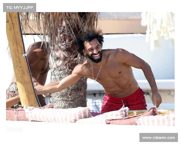 全面解析足球明星萨拉赫在比赛中通常担任的场上位置与战术作用特点