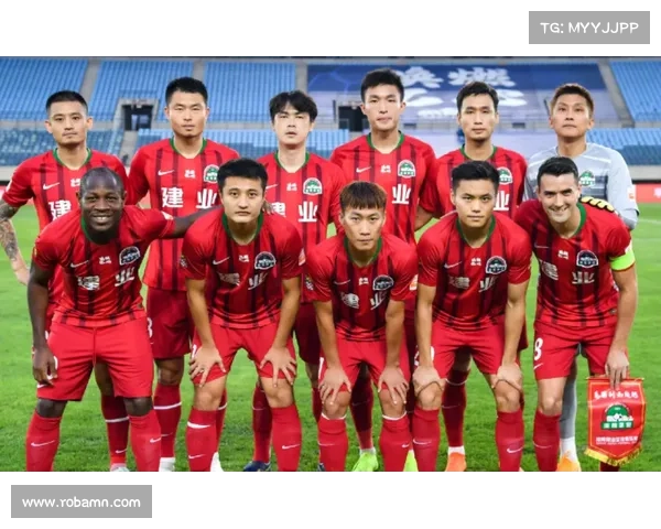 建业足球俱乐部性质解析:从历史背景到发展现状的全面剖析